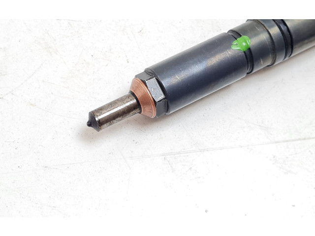 Vstřikovač 484410 Mitsubishi Pajero 4M41