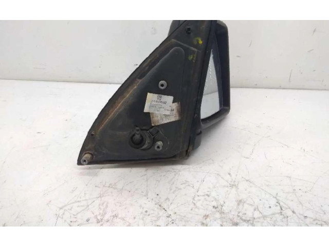 Зеркало электрическое Opel Combo C 2001 - 2011 года