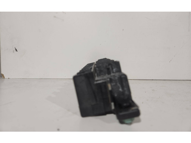   Pojistková skříňka 4A0941822   Audi A8 S8 D2 4D 1998