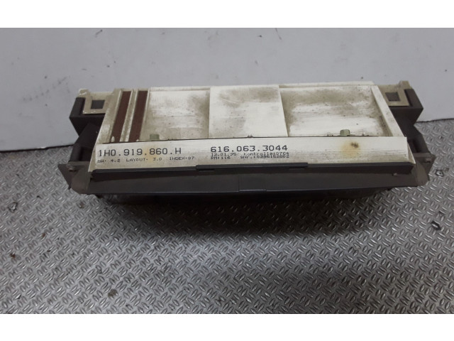 Панель приборов 1H0919860H Volkswagen Golf III