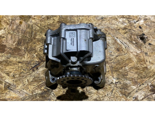 Масляный насос N63 7612772, 10111200153 BMW 5 F10 F11 4.4