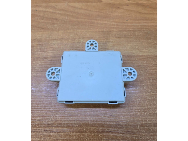 Блок управления дверью 31343148, AV6N14C237BB Volvo S60