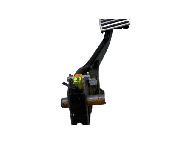 Педаль акселератора