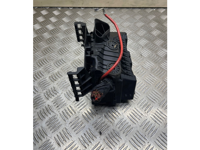 Блок предохранителей Volkswagen Jetta VI