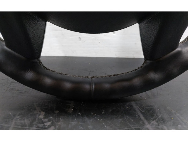 Volant Hyundai i30 2014   