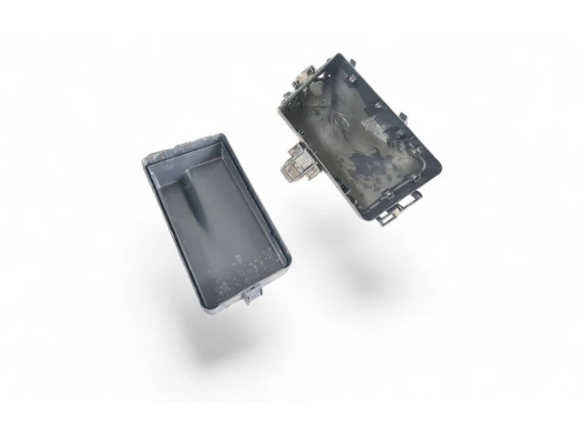 Блок предохранителей 5WA907361A, 5WA937132A Skoda Octavia Mk4