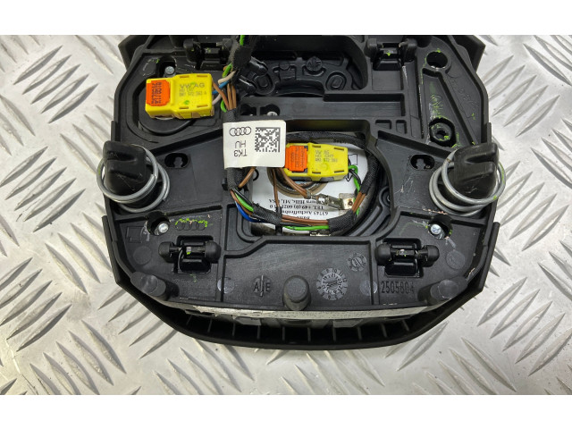 Подушка безопасности водителя 80A880201C Audi Q5 SQ5