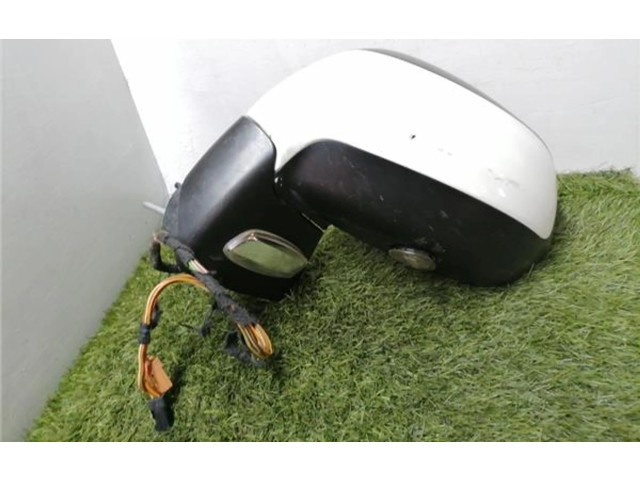 Zpětné zrcátko Peugeot 5008 2011