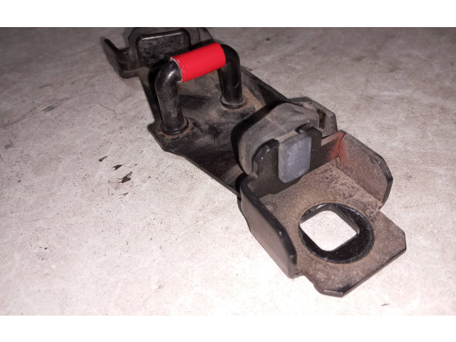 Zámek zadních dveří    Land Rover Range Rover Sport L320 2006