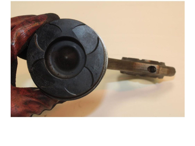 Поршень с шатуном 940A4000 Alfa Romeo Giulietta