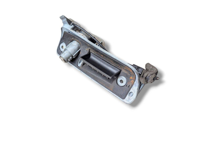 Zámek zadních dveří 2K0827565H, 2K0827201R Volkswagen Caddy 2007