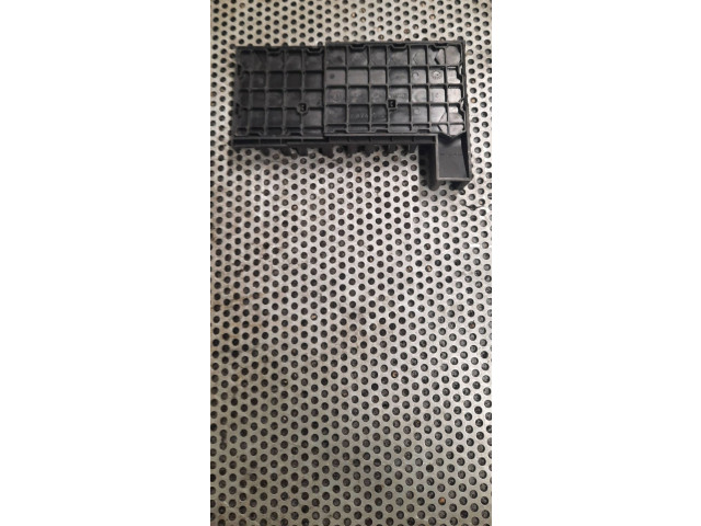 Pojistková skříňka Volkswagen Transporter - Caravelle T5 2007