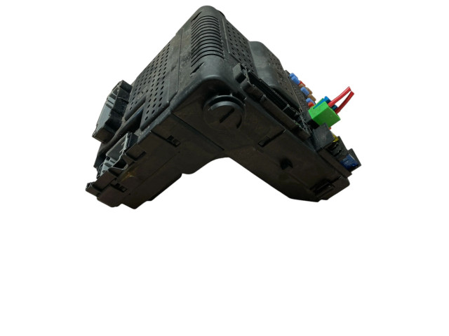 Блок предохранителей 30765149, 00005989758   Volvo V70    