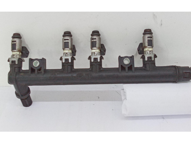 Vstřikovací lišta 3219018301, 3219018301 Fiat Punto (188)