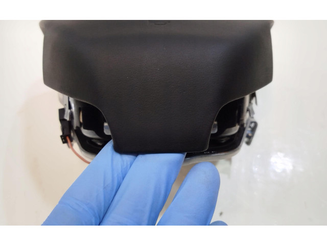 Подушка безопасности водителя 06700133470   Maserati Ghibli