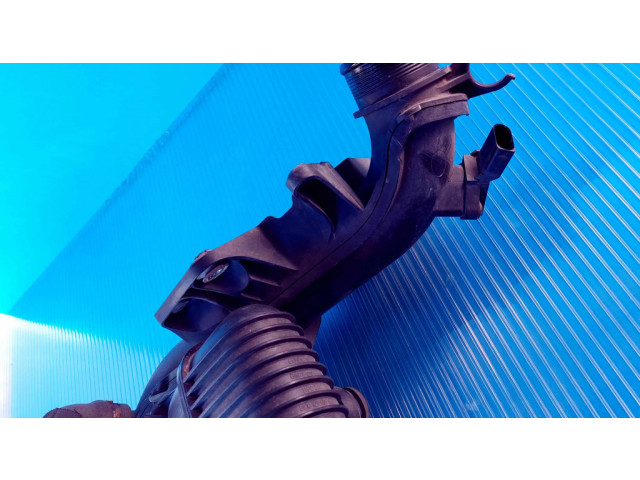 Резонатор всасывания