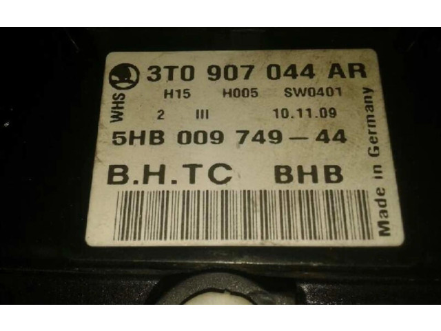 Блок управления климат-контролем 3T0907044AR Skoda Yeti (5L)