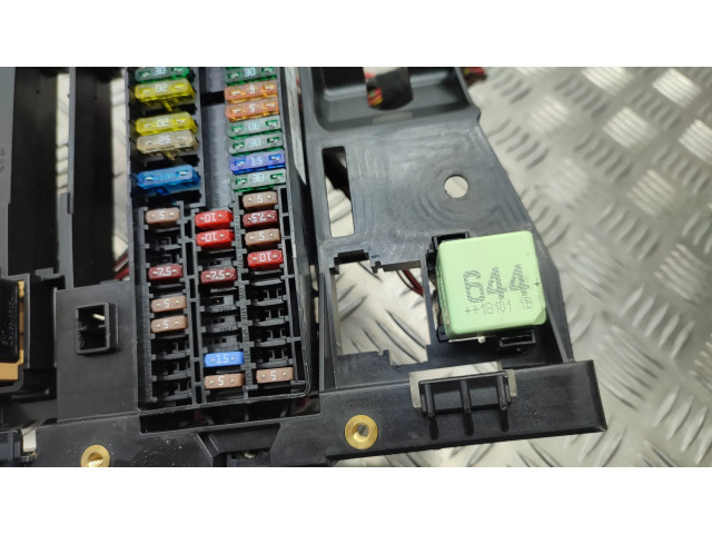 Pojistková skříňka Volkswagen Transporter - Caravelle T6 2018