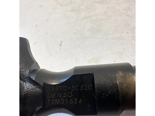 Vstřikovač 2367030320, 12M01634 Toyota Land Cruiser (J120) pro naftový motor 3.0