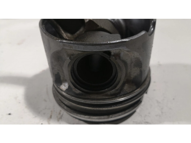 Поршень с шатуном 1741 BMW X5 E70 для дизельного двигателя 3.0