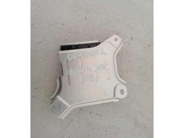 Блок подушек безопасности 891700H010 Peugeot 107