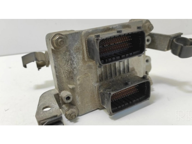 Блок управления двигателя 18604606714 Alfa Romeo 147