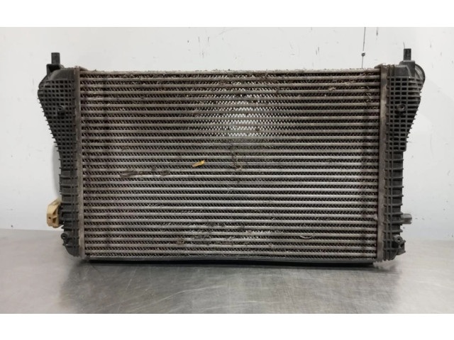 Интеркулер 1K0145803AF Volkswagen Golf VI