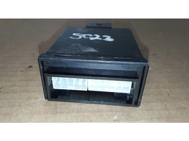 Блок управления    Dodge Nitro