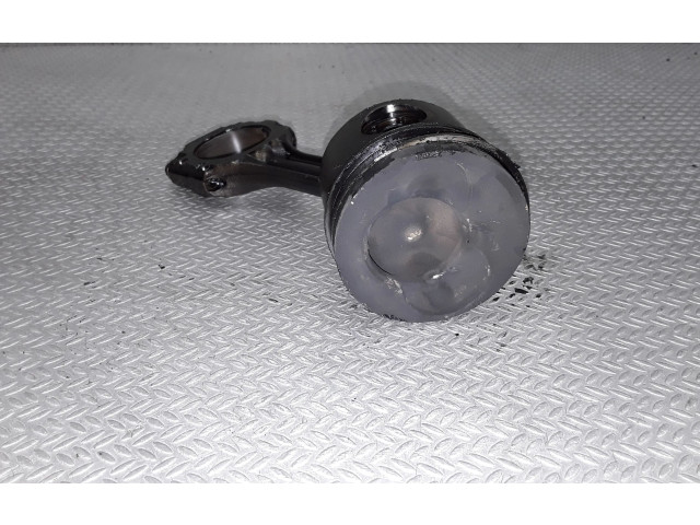  Поршень с шатуном -   Volvo V70  