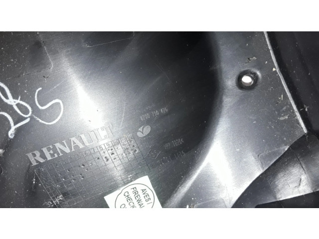   Pojistková skříňka 8200790426   Dacia Duster 2010