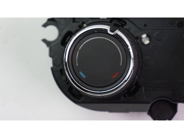 Блок управления климат-контролем 5E0820047N, 5HB011175 Skoda Octavia Mk3 (5E)