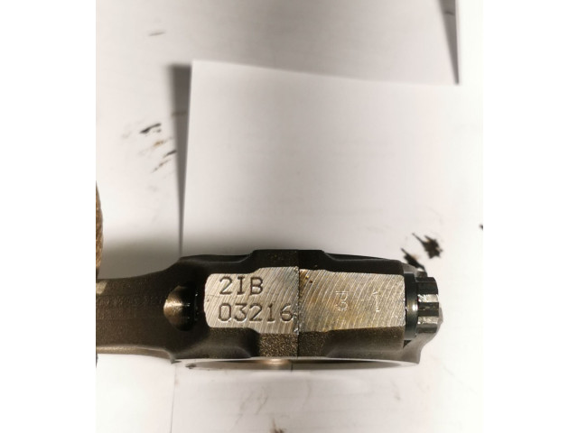 Píst Toyota Avensis T270