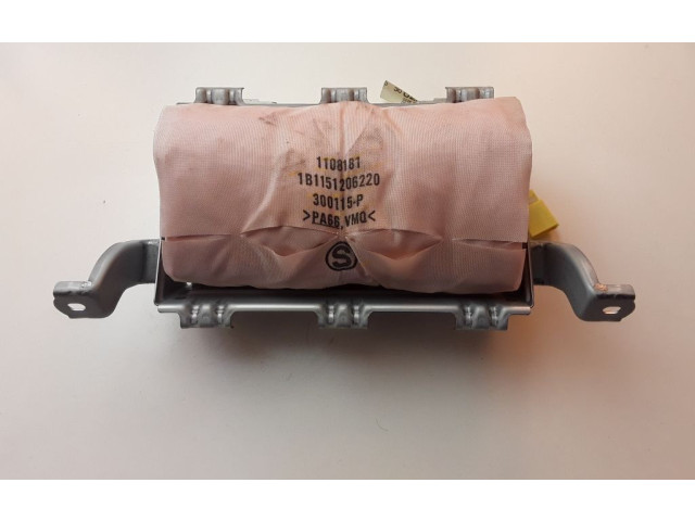 Подушка безопасности пассажира 0589P1000470 Lexus IS III XE30