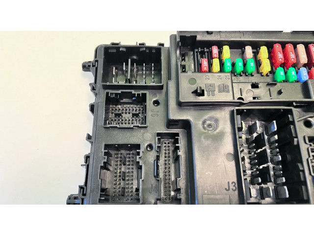 Pojistková skříňka JU5T15604BFM Ford Mondeo MK 2019