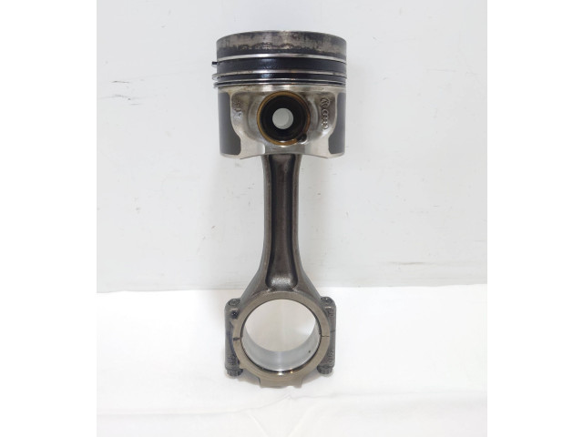  Поршень с шатуном  03L101t, 250211  Volkswagen PASSAT B7  