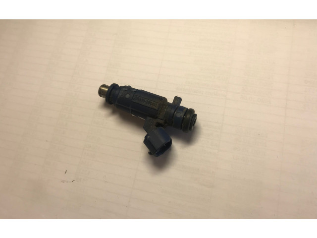 Vstřikovač 353102B000   Hyundai i30  pro benzínový motor 1.6  