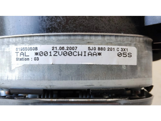 Подушка безопасности водителя 5J0880201C   Skoda Roomster (5J)