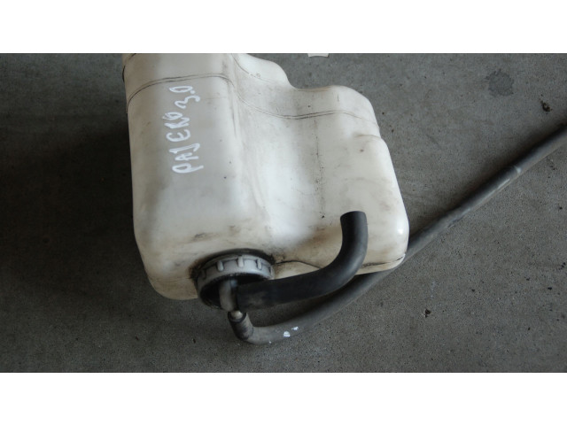 Přístrojová deska Mitsubishi Pajero 2004 200KM