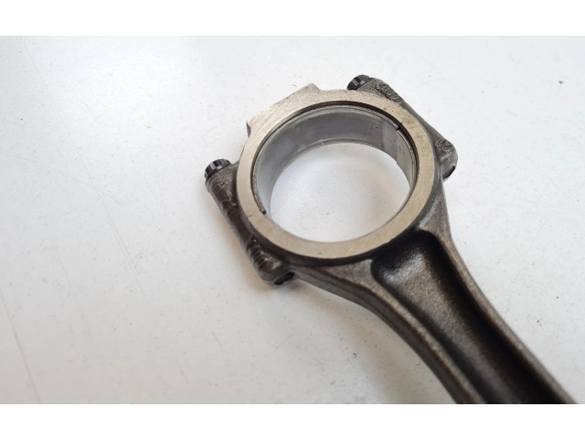  Поршень с шатуном  081187, 038J  Volkswagen PASSAT B6  