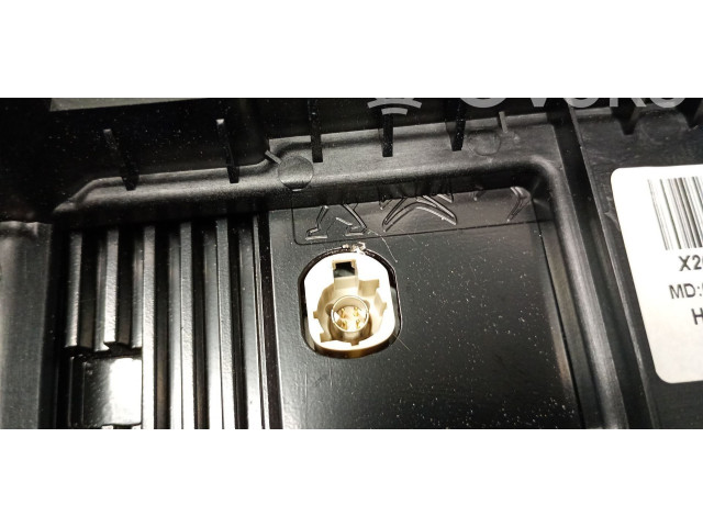 Дисплей    9824619980, 9824619980   Peugeot 2008 II