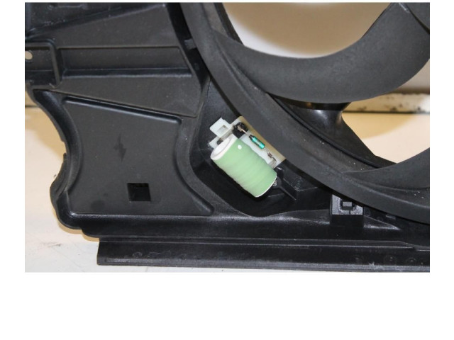 Вентилятор радиатора     52086489    Fiat 500L 