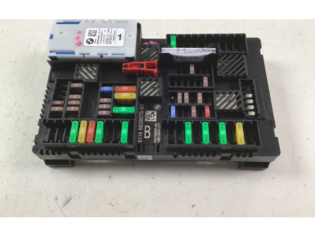 Блок предохранителей 6828076 BMW X3 G01