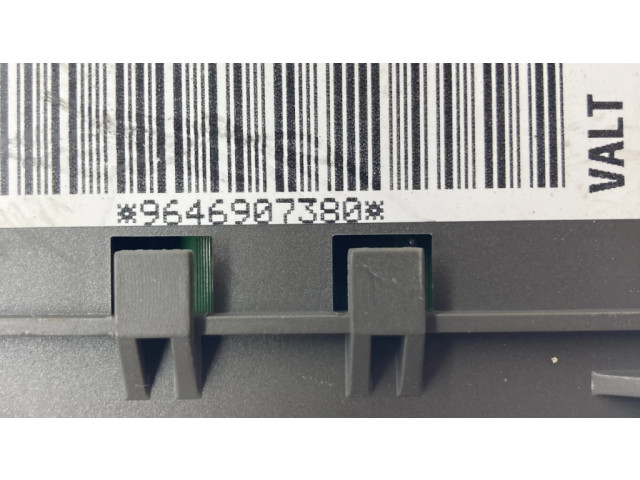 Pojistková skříňka 9646907380 Citroen C8 2002