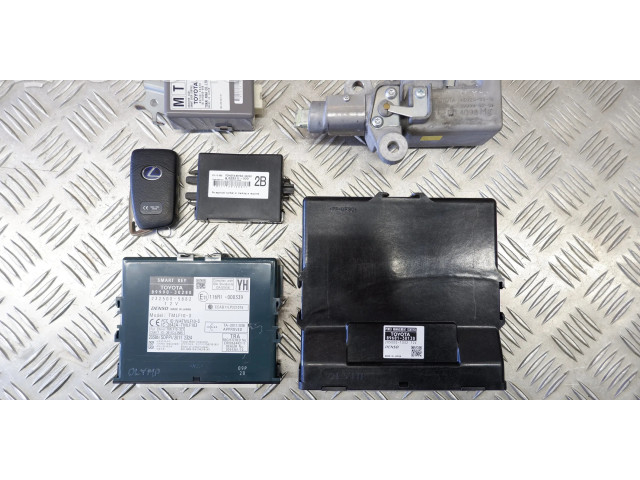 Řídící jednotka 8999030280, 8966130130 Lexus GS 250 350 300H 450H 2013
