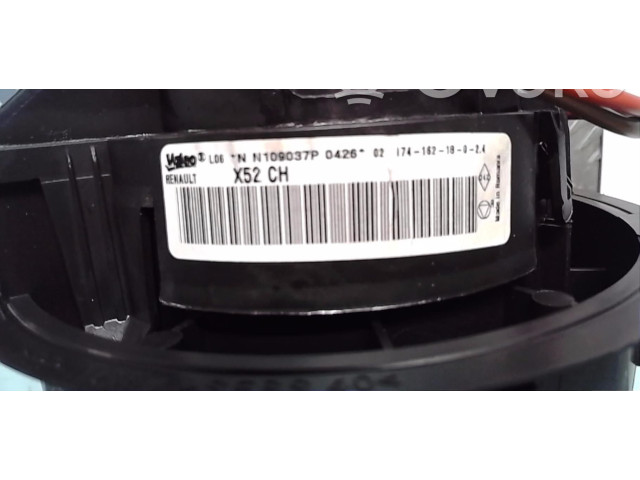 Вентилятор печки 272107379R Dacia Sandero