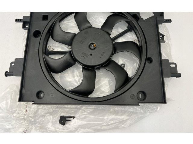 Вентилятор радиатора     214811626R    Dacia Duster II 