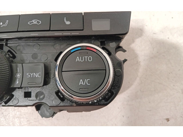 Блок управления климат-контролем    Skoda Superb B8 (3V)