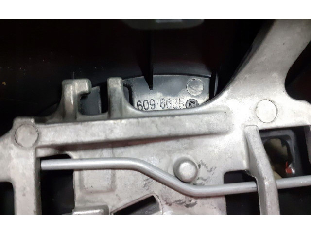 Руль Citroen C4 I  2004 - 2010 года 6096636      