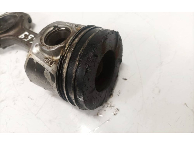 Поршень с шатуном Fiat Idea