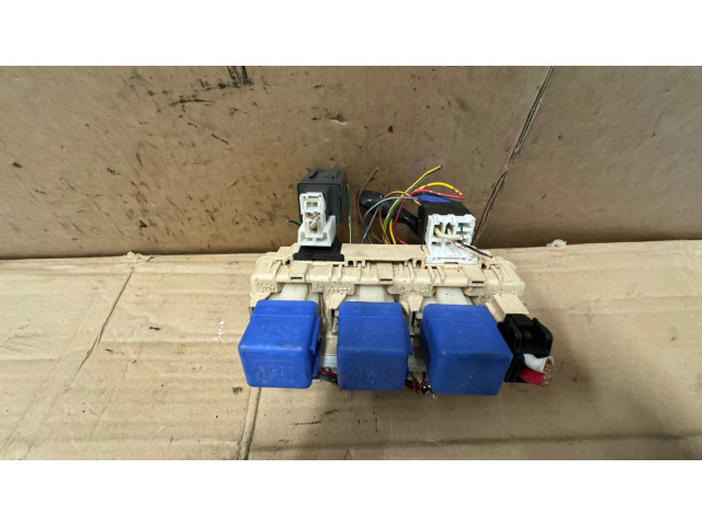   Pojistková skříňka PPT40   Nissan X-Trail T30 2004